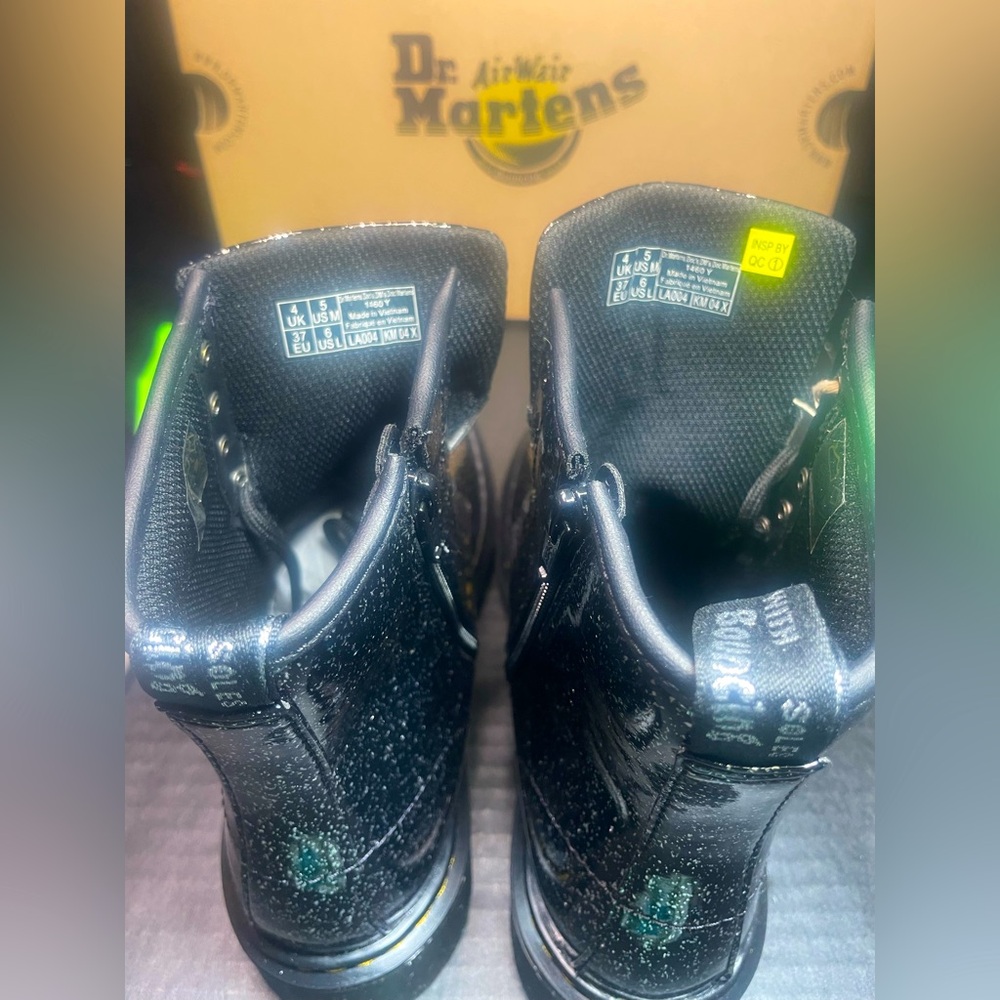 BNIB Dr.Martens 1460 UK 4 US 6 Cosmic Glitter PRICE FIRM NO OFFERS NO DISCOUNTS - Picture 10 of 15